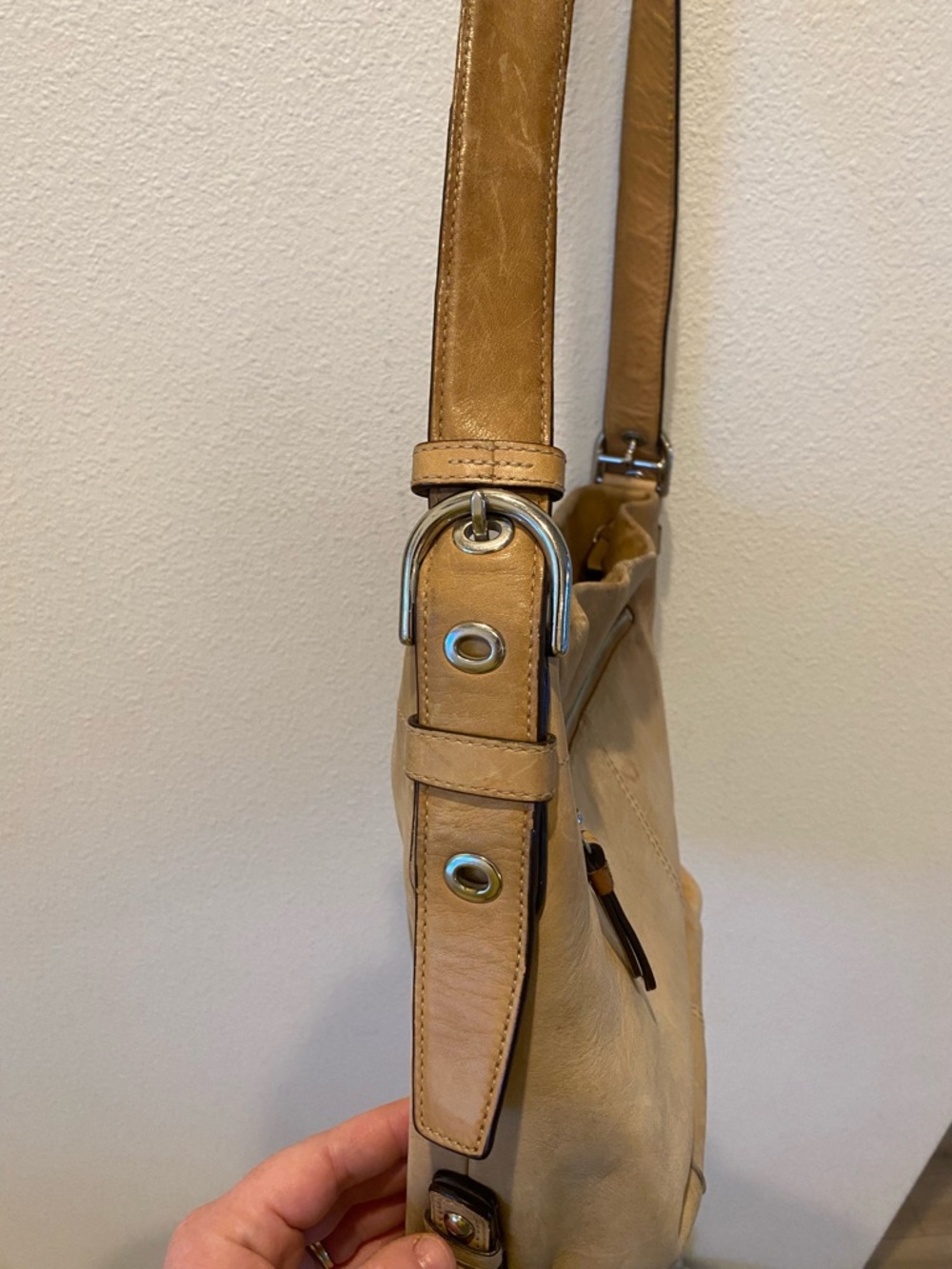 Coach Tan Leather Shoulder Bag *flawed for wear - Picture 8 of 12